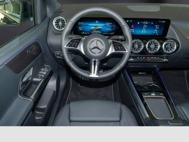 Mercedes-Benz B 180 ACC AUT Kam. KeyLess KlimaA LED LM Navi