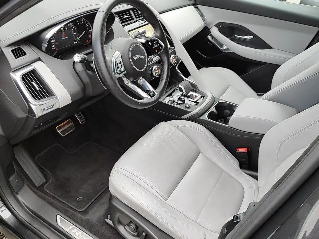 Jaguar E-Pace AWD P300e R-Dynamic SE