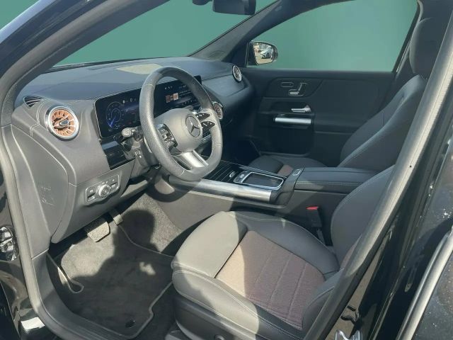 Mercedes-Benz EQA 350 4MATIC AMG Line