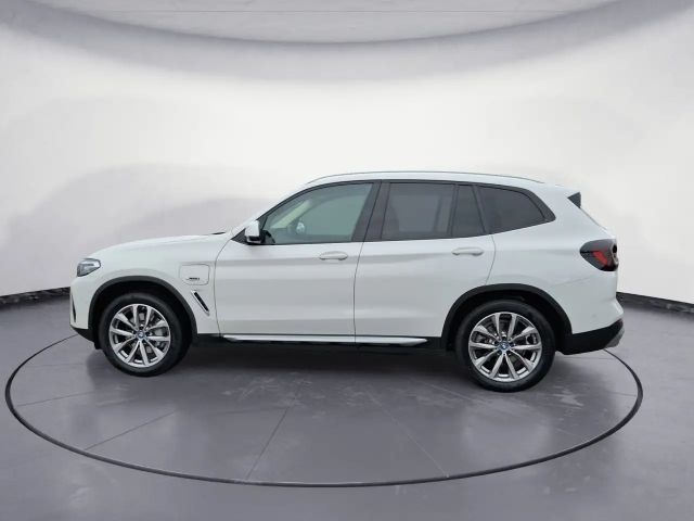 BMW X3 xDrive30e