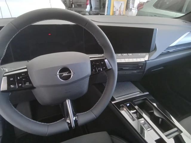 Opel Astra GS-Line Grand Sport