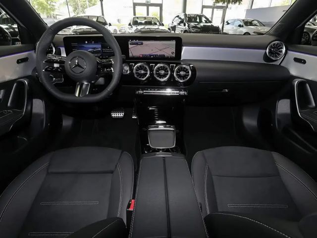 Mercedes-Benz A 200 AMG Line