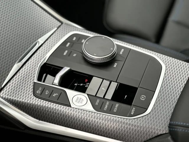 BMW 330 330d M-Sport Touring xDrive