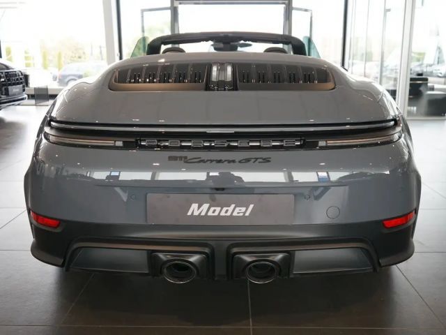 Porsche 992 Cabrio Carrera GTS