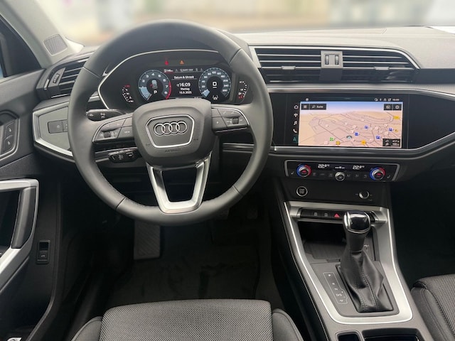 Audi Q3 S-Tronic