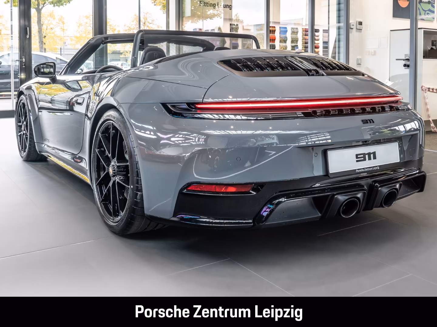 Porsche 911 992 Cabriolet Carrera GTS