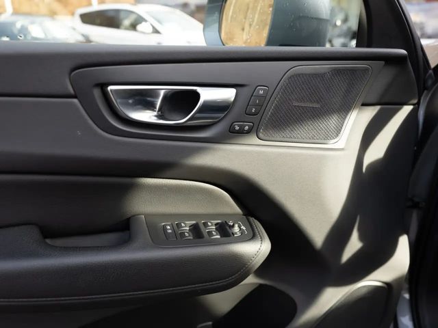 Volvo XC60 AWD Momentum