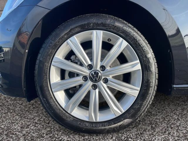 Volkswagen Touran DSG Highline