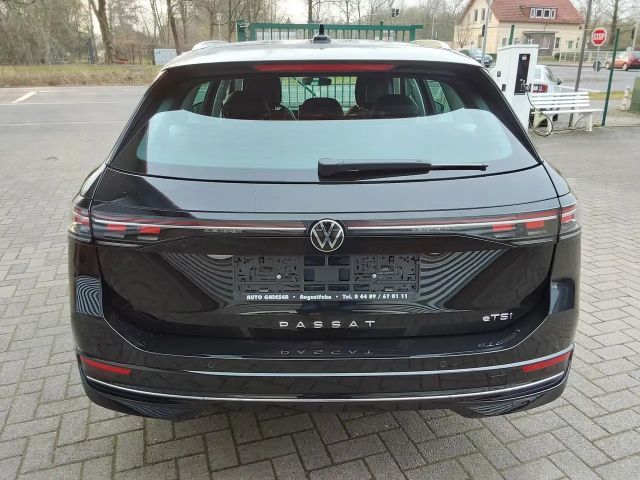 Volkswagen Passat 1.5 eTSI DSG Variant