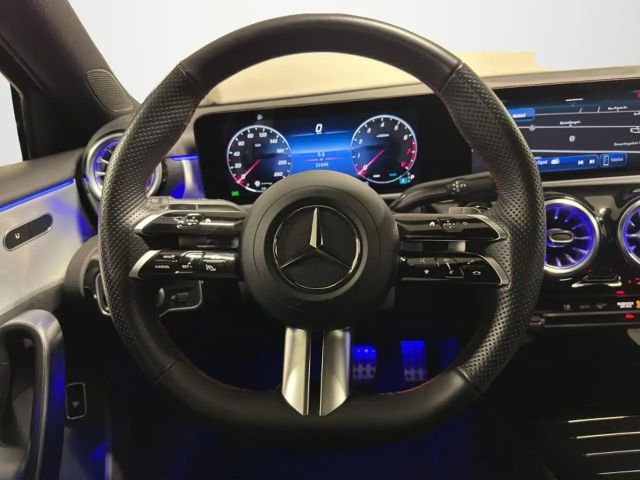 Mercedes-Benz A 180 AMG Line