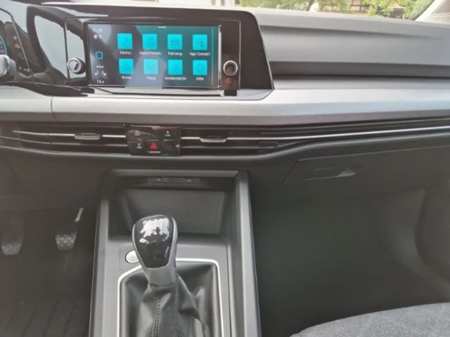 Volkswagen Golf 1.0 TSI Life Variant