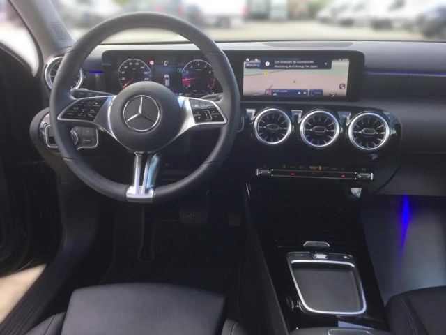 Mercedes-Benz A 220 4MATIC Progressive