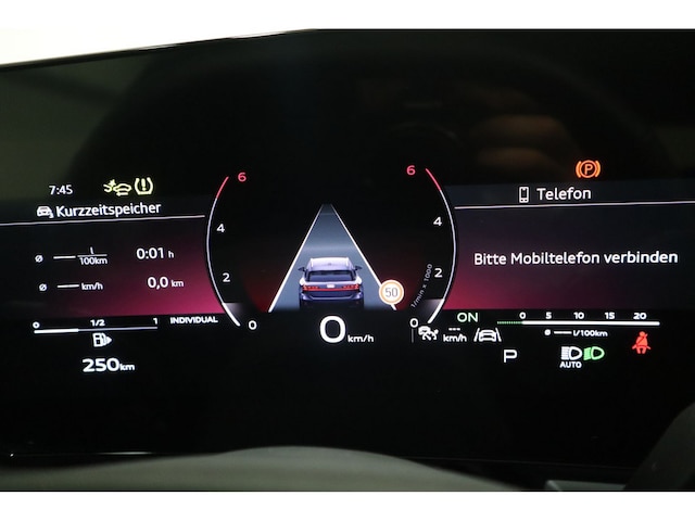 Audi A6 Avant Quattro S-Tronic