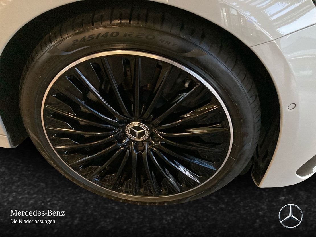 Mercedes-Benz E 200 AMG Line Sedan