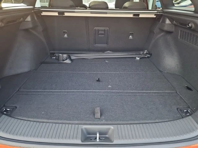 Hyundai i30 Advantage Hybrid T-GDi