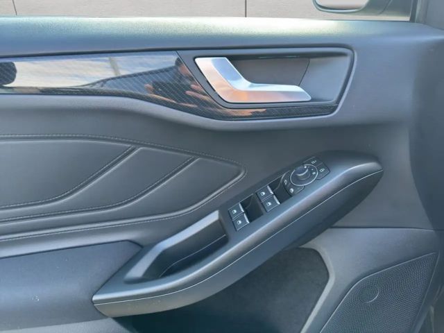 Ford Focus EcoBoost ST Line Wagon