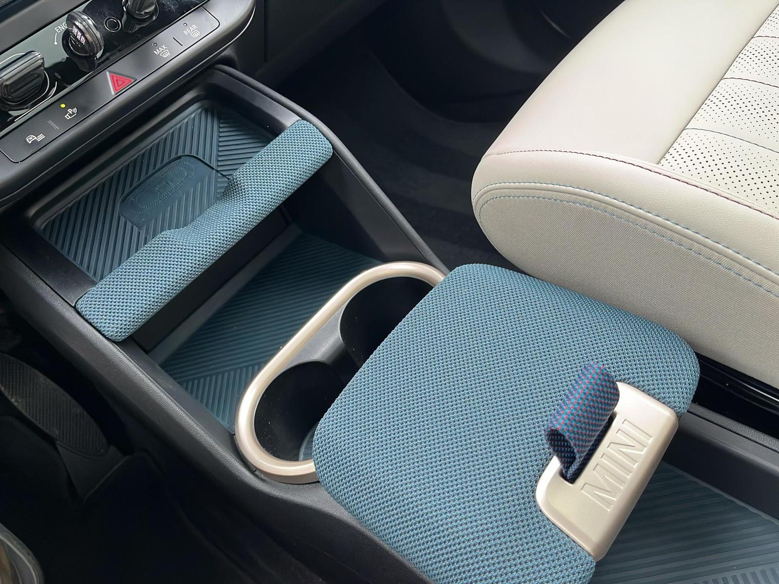 MINI Cooper C Countryman Favoured