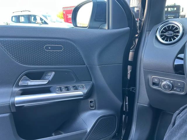 Mercedes-Benz GLA 180 Progressive