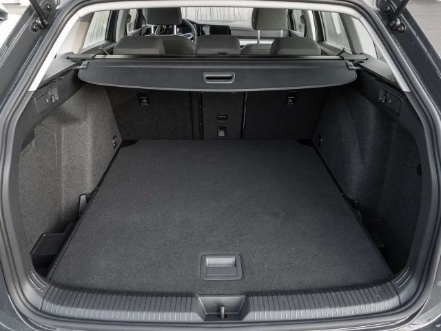 Volkswagen Golf 1.5 TSI Life Variant