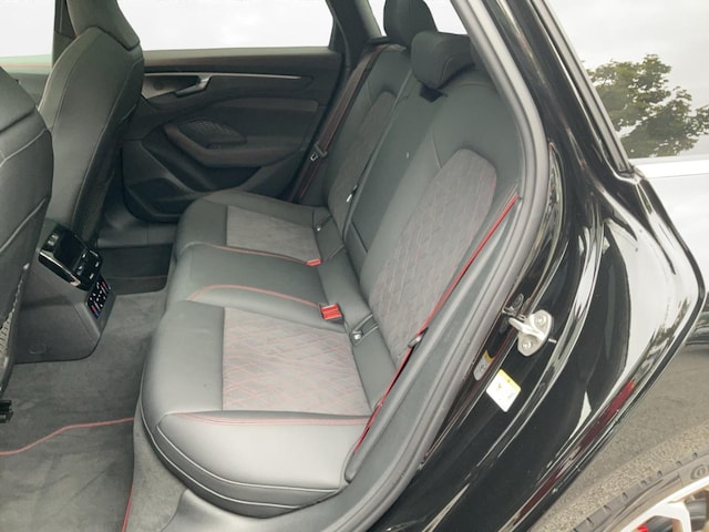 Audi A6 e-tron Avant Quattro