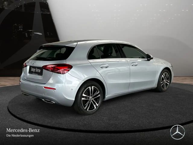 Mercedes-Benz A 200 Progressive