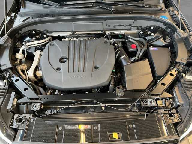 Volvo XC60 Dark Plus