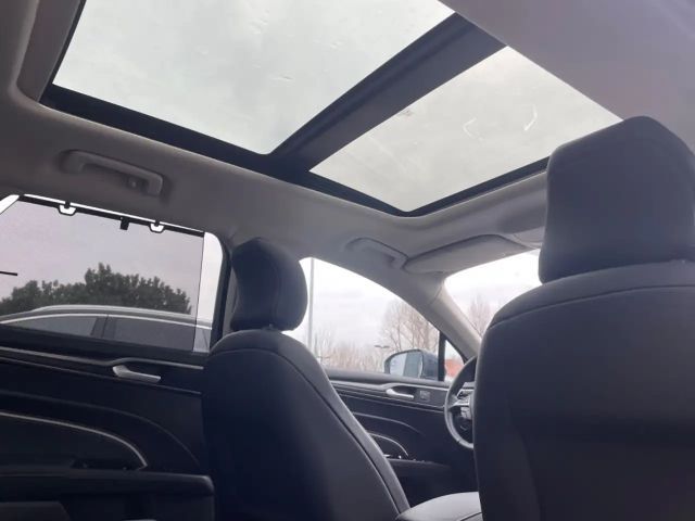 Ford Mondeo Vignale Wagon