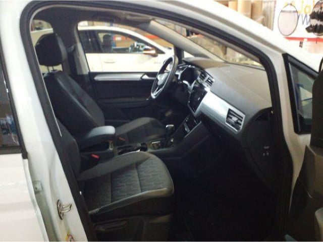 Volkswagen Touran 1.5 TSI DSG