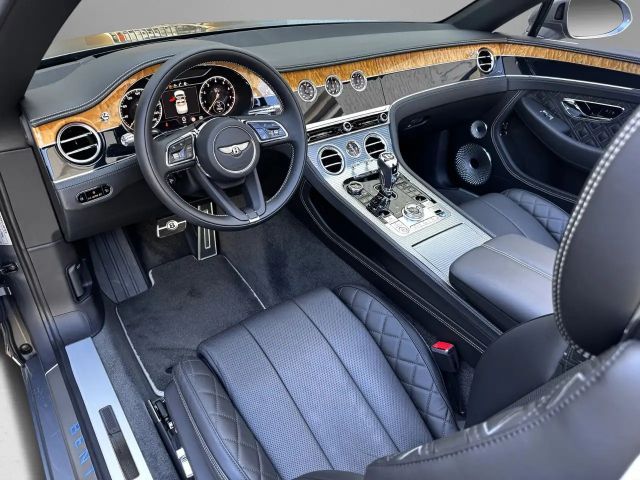 Bentley Continental GTC V8