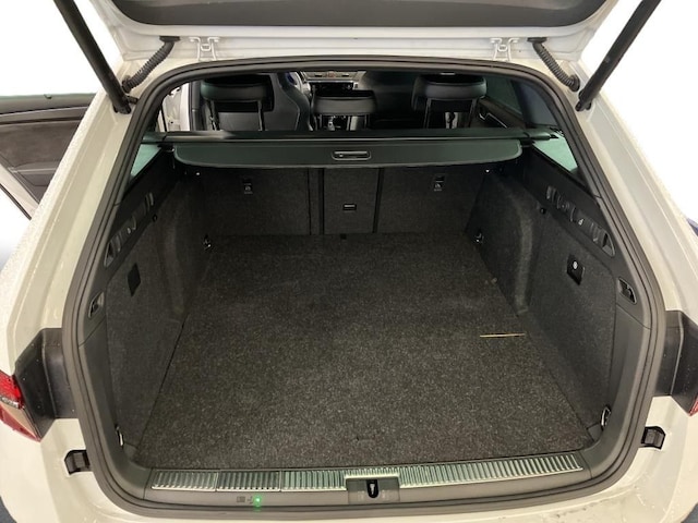 Skoda Superb 1.4 TSI Combi Sportline iV