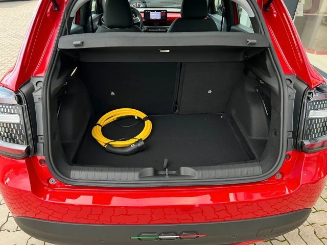 Fiat 600e (RED) + 4 Jahre Garantie