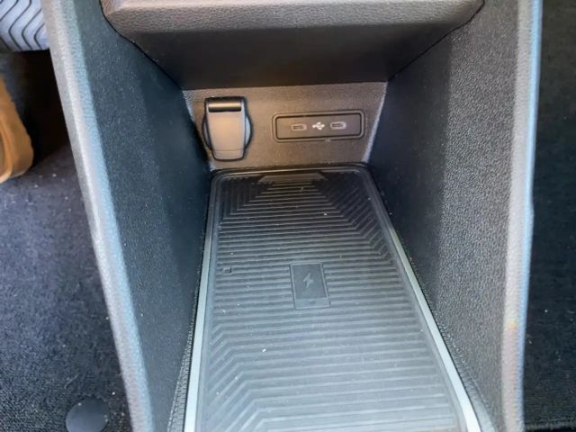 Renault 4 Comfort E-Tech Techno