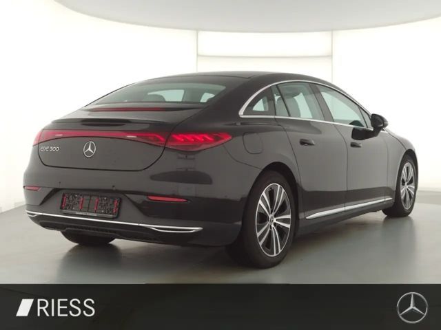 Mercedes-Benz EQE 300 Electric Art Sedan