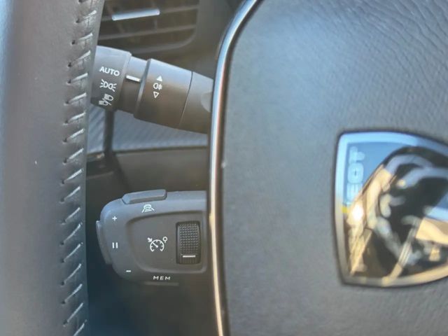 Peugeot 2008 Allure Pack