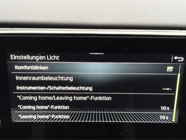 Skoda Scala Essence TSI*DSG LED SHZ Tempo digCockp PDC