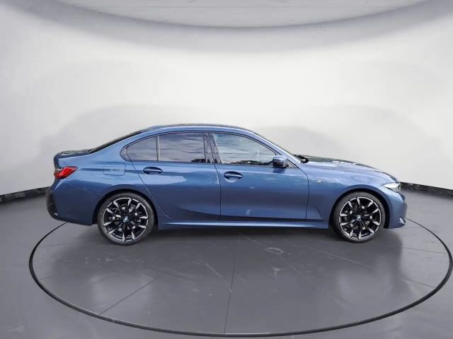 BMW 318 318i M-Sport Sedan