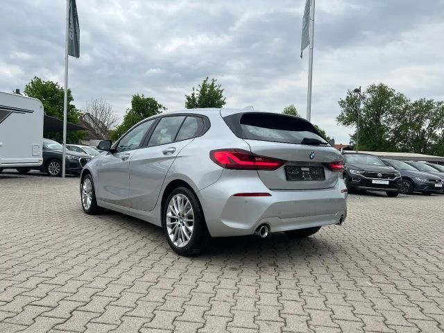 BMW 118 118d Advantage pakket Sedan