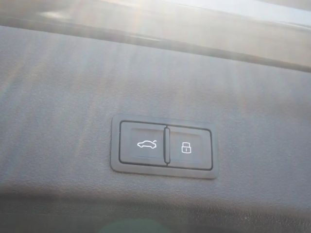 Audi A6 Avant Quattro S-Line