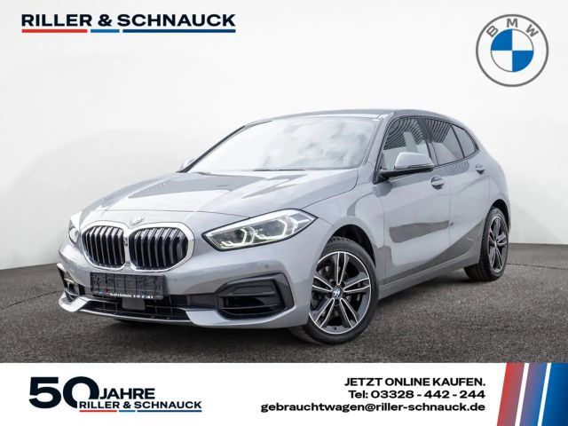 BMW 116 116i Sedan Sport Line