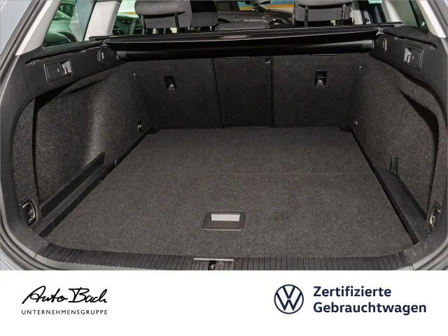 Volkswagen Passat 1.5 TSI DSG Variant