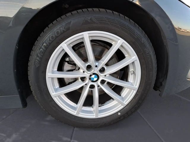 BMW 320 320d M-Sport Sedan