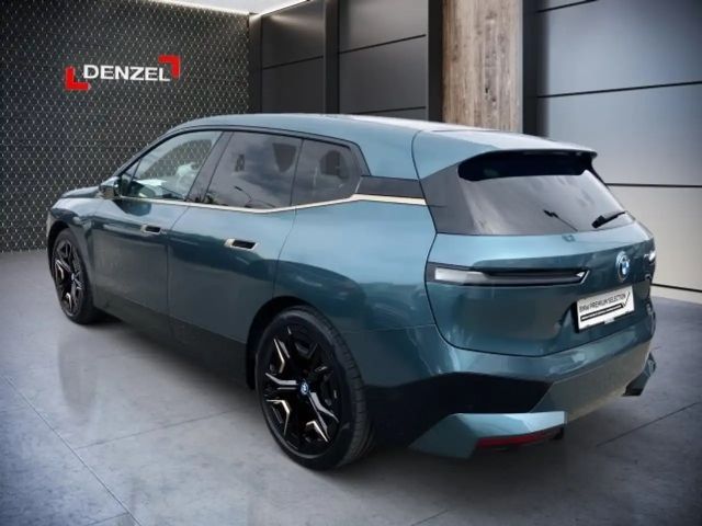 BMW iX xDrive50