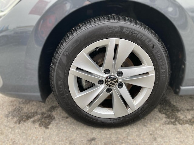 Volkswagen Golf 1.5 eTSI DSG Golf VIII