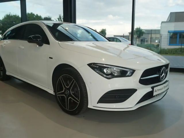 Mercedes-Benz CLA 250 AUTOMATIK+LEDER+NAVI+LED+DIGITALER TACHO