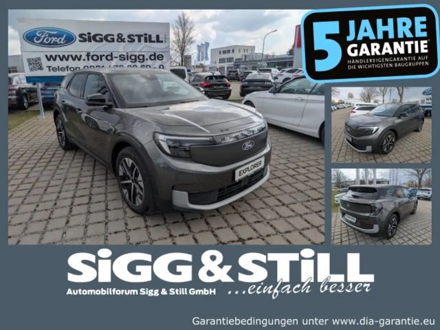 Ford Explorer Extended range RWD