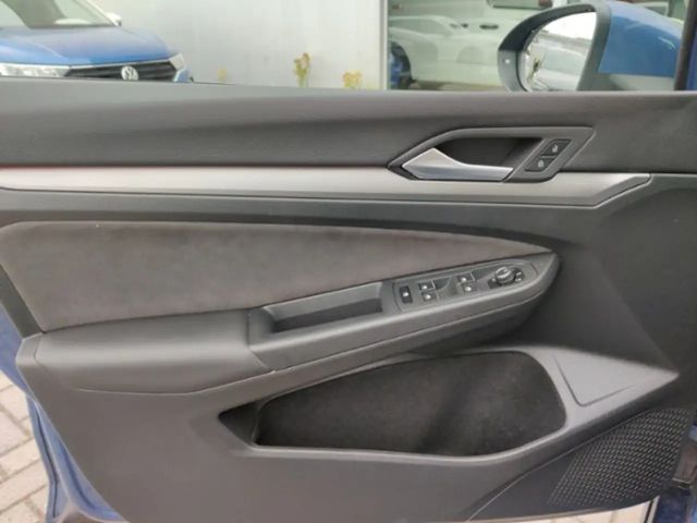 Volkswagen Golf DSG Golf VIII Style