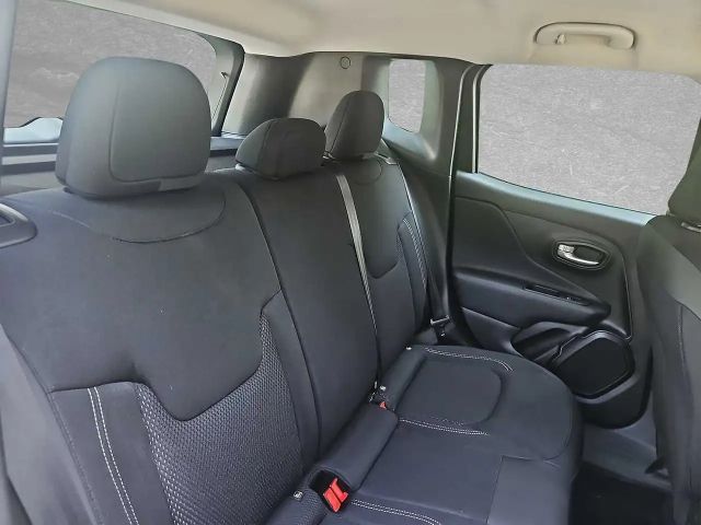 Jeep Renegade 4xe Hybrid Summit