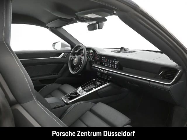 Porsche 992 4 Coupé GTS Targa