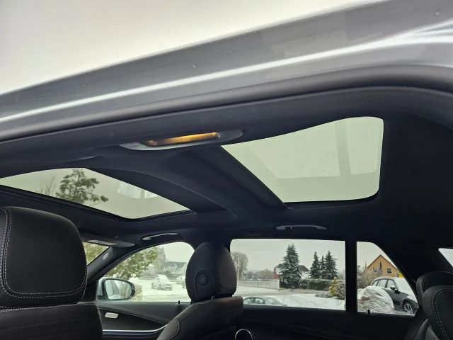 Mercedes-Benz E 300 4MATIC AMG Line E 300 d