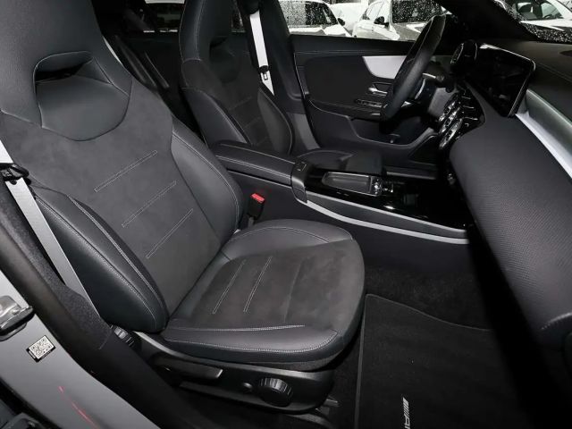 Mercedes-Benz CLA 220 AMG Line CLA 220 d Coupé